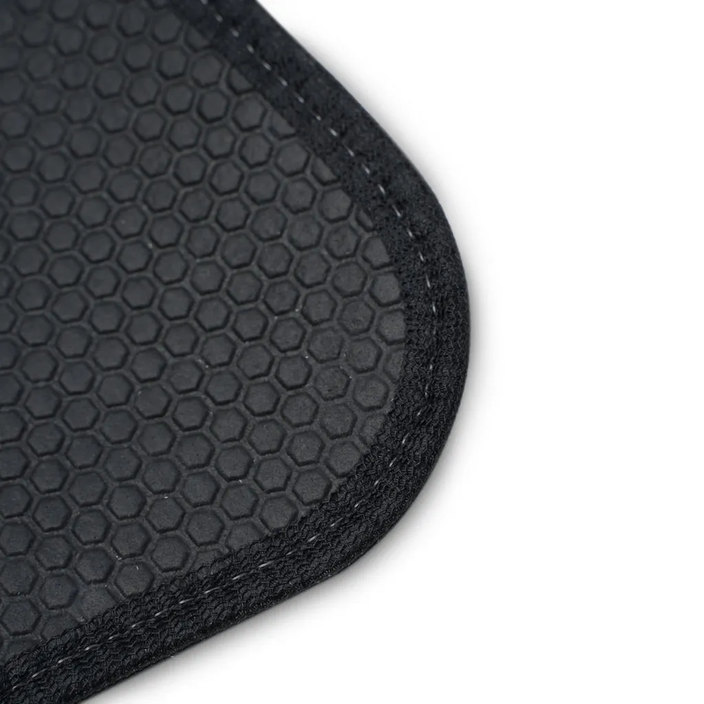 Kiss Car Floor Mats, 1pc by Insignia